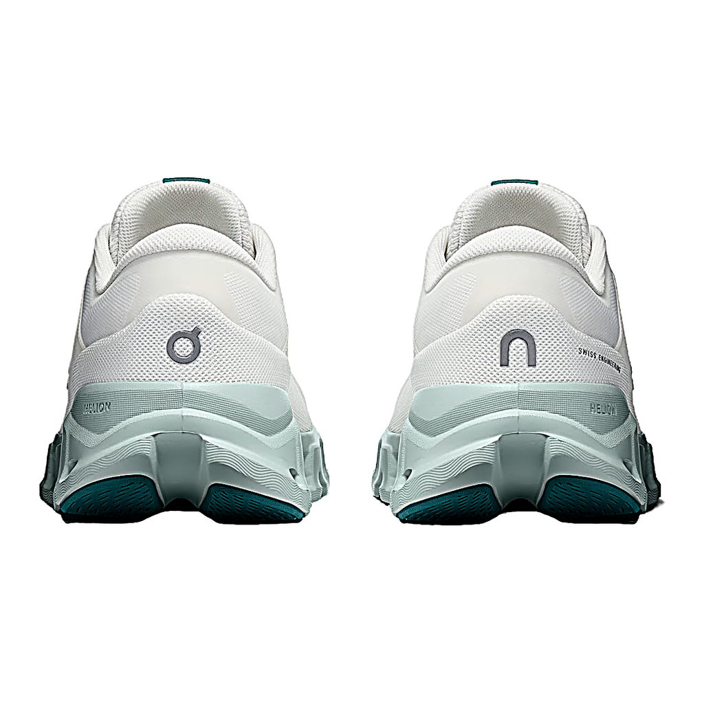 On Cloud X 5 Sneakers – White & Pale Green