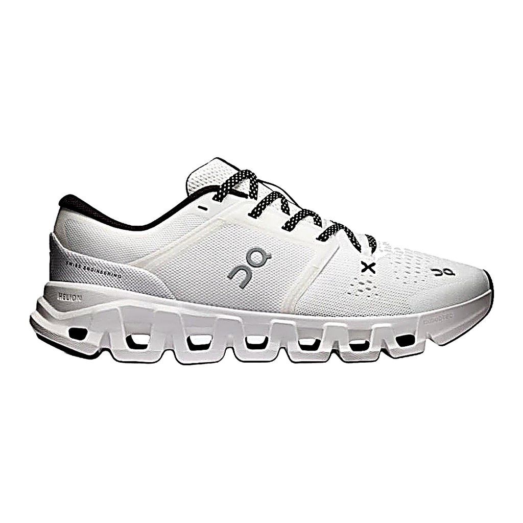 On Cloud X 5 Sneakers – White & Black