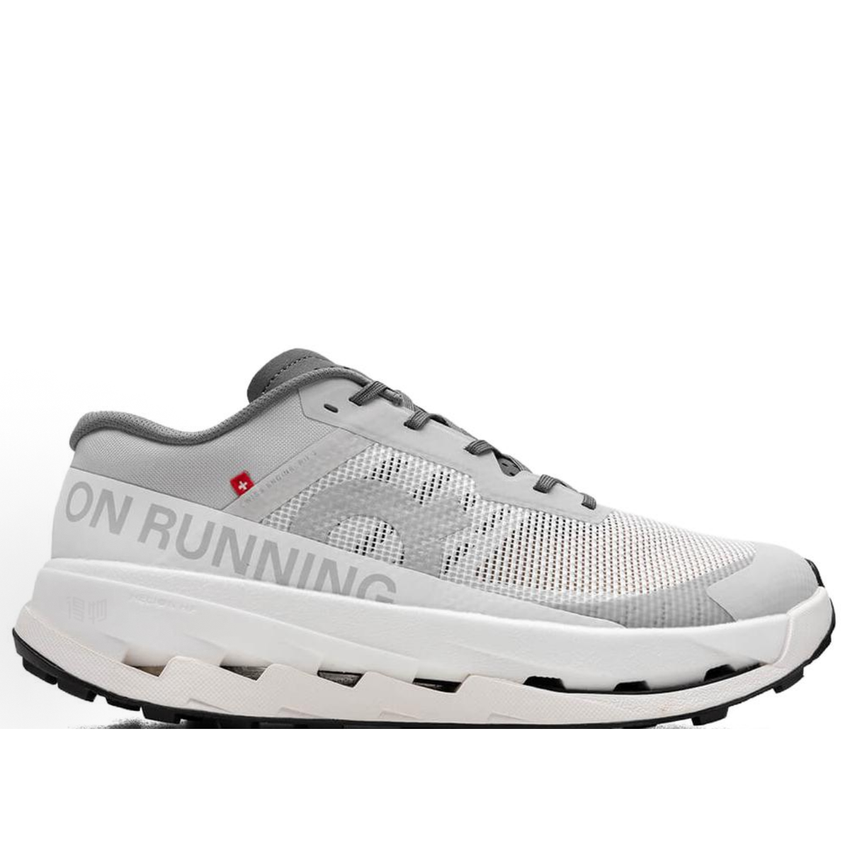 On Cloudultra 3 Sneakers – Light Grey & White