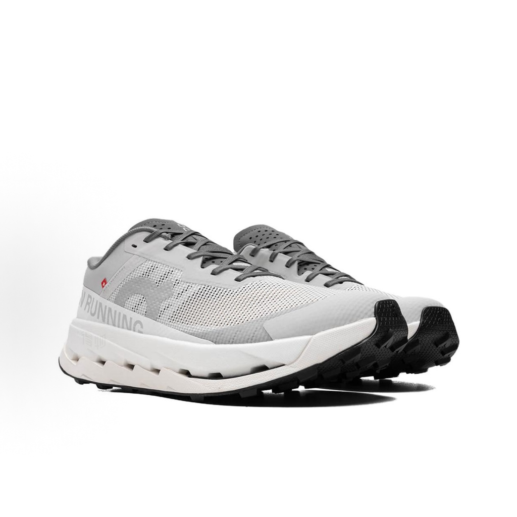 On Cloudultra 3 Sneakers – Light Grey & White