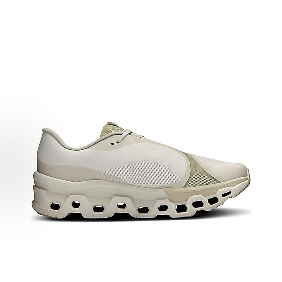 On Cloudstratus 2 – Light Grey & Ivory