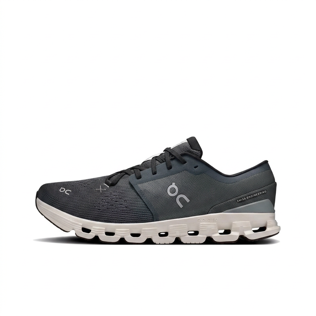 On Cloud X 5 Sneakers – Charcoal & Off-White