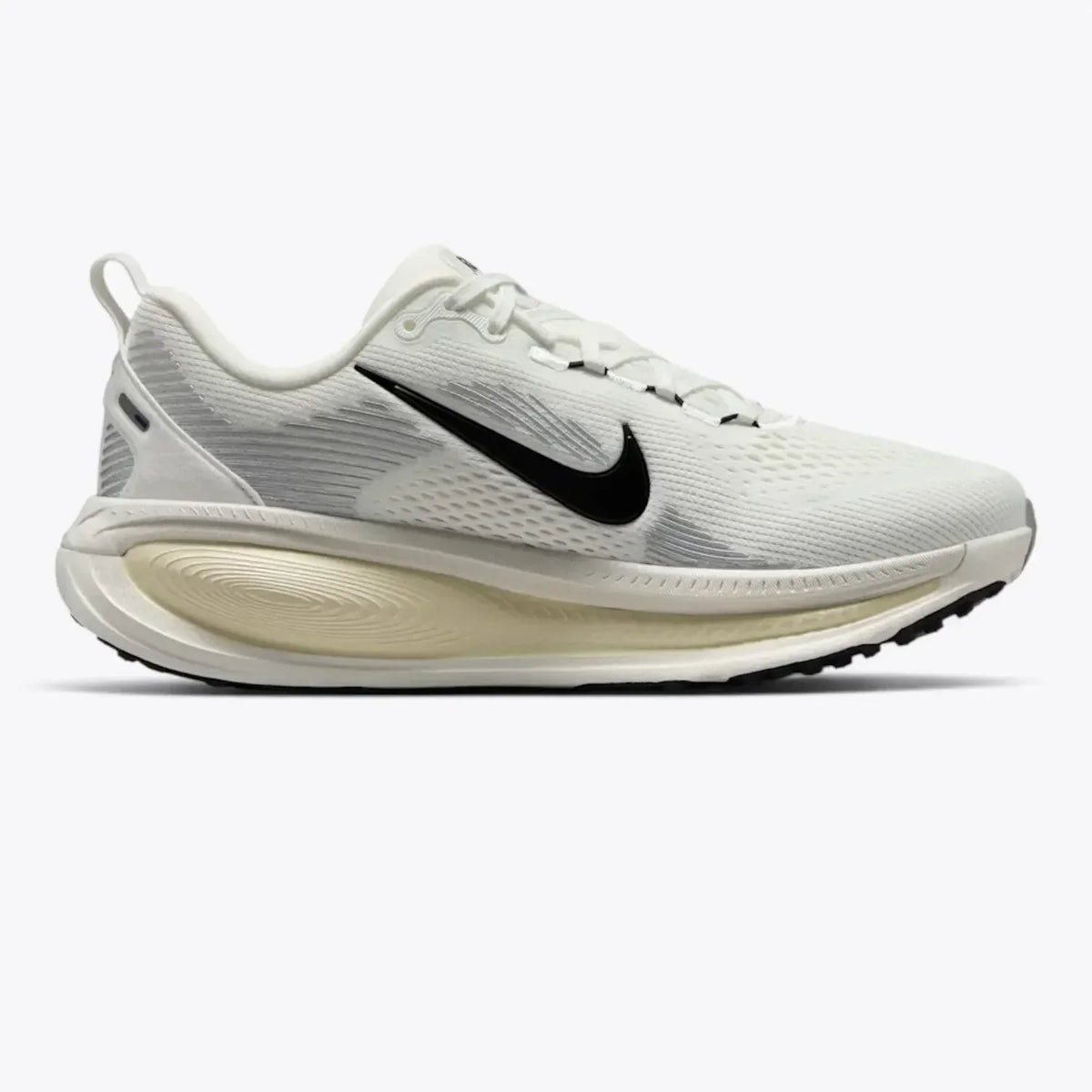 Nike Vomero 18 Running Shoes – Summit White / Coconut Milk HM6804-101