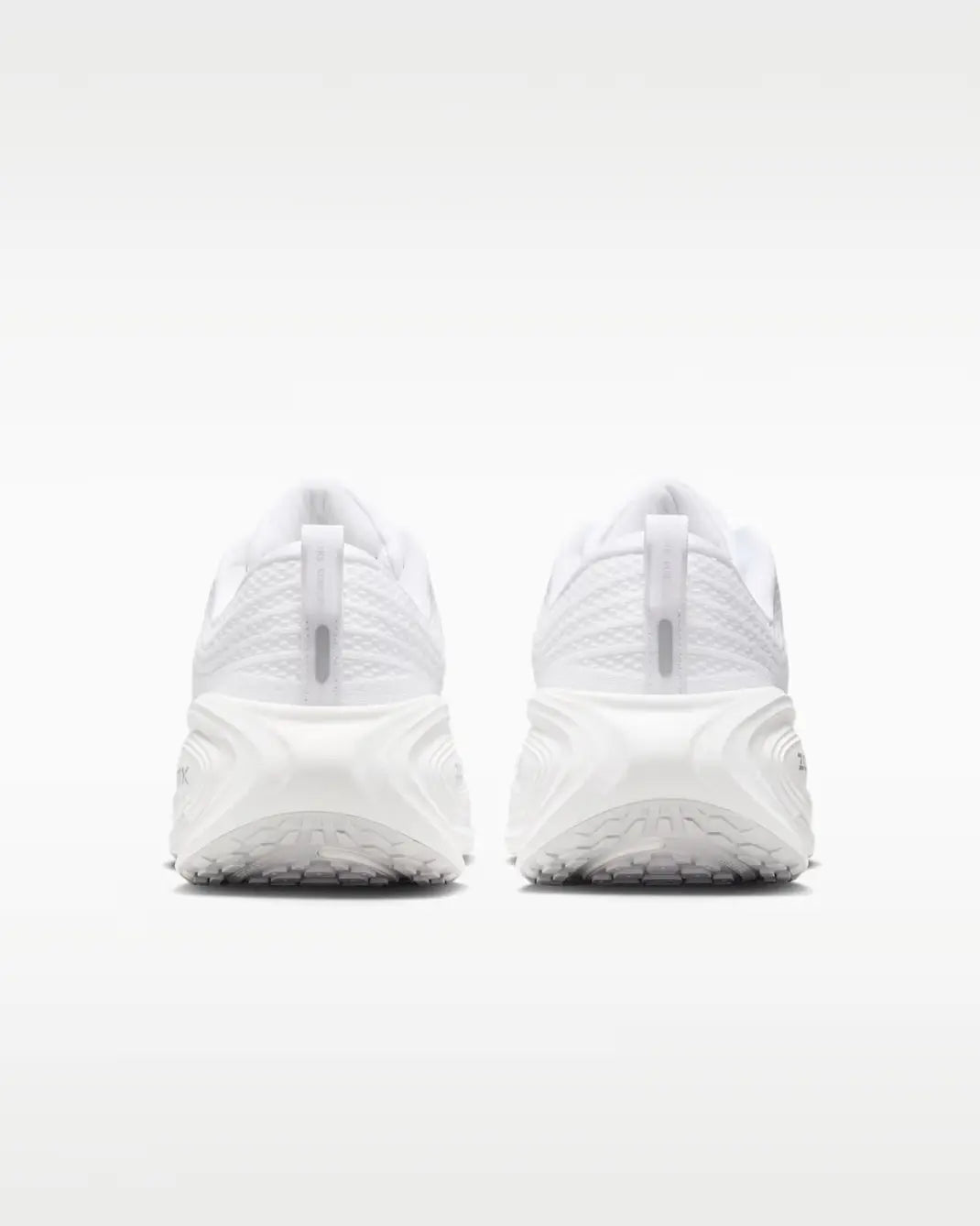 Nike Vomero Plus Running Shoes – White / Metallic Silver / Light Smokey Grey HV8150-102