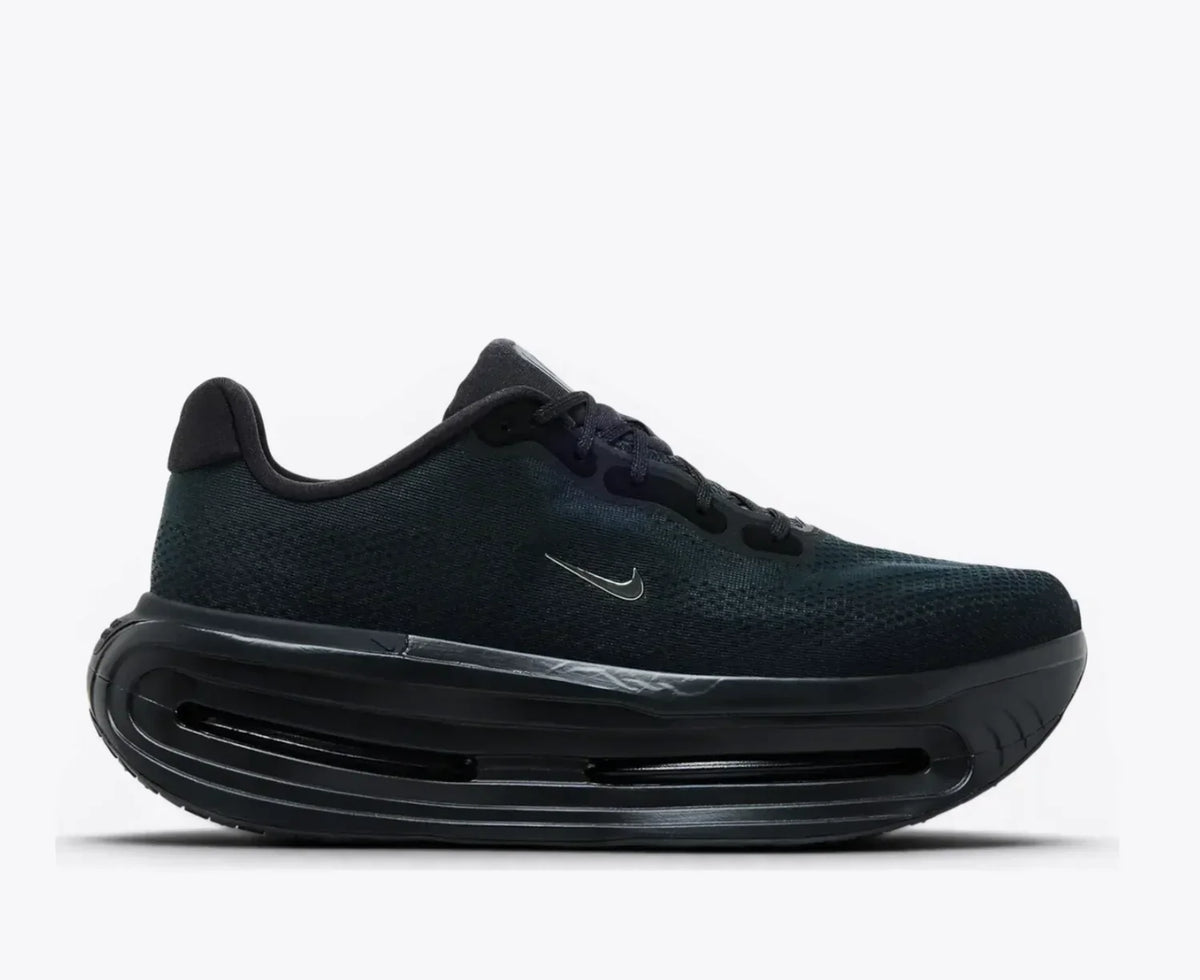 Nike Vomero Premium Running Shoes – Triple Black IQ0627-001